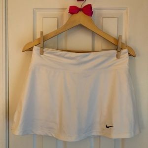 White Nike tennis skirt